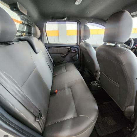 RENAULT Oroch 2.0 16V 4P FLEX DYNAMIQUE AUTOM�TICO, Foto 8