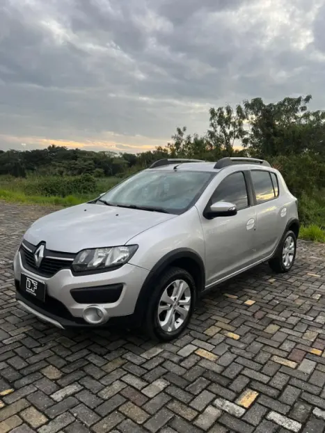 RENAULT Sandero 1.6 16V 4P FLEX SCE STEPWAY, Foto 2