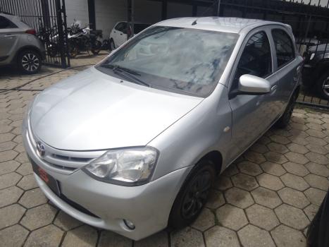 TOYOTA Etios Hatch 1.3 16V 4P FLEX X, Foto 1