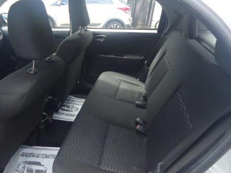 TOYOTA Etios Hatch 1.3 16V 4P FLEX X, Foto 4