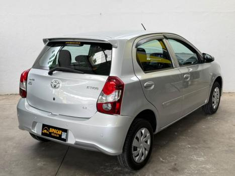 TOYOTA Etios Hatch 1.3 16V 4P FLEX X, Foto 11