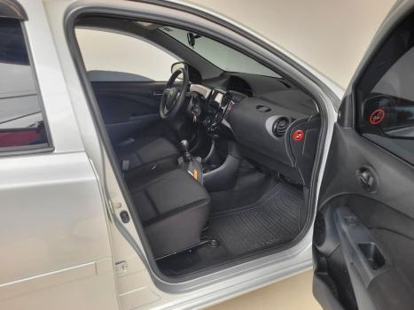 TOYOTA Etios Hatch 1.3 16V 4P FLEX X, Foto 6