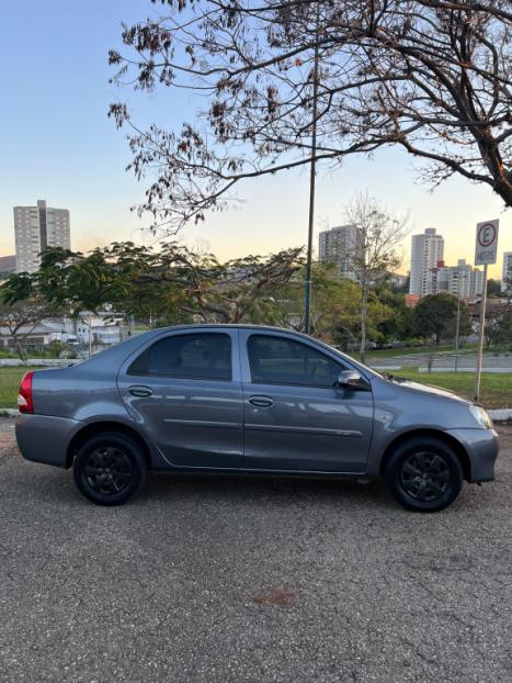 TOYOTA Etios Sedan 1.5 16V 4P FLEX X, Foto 4