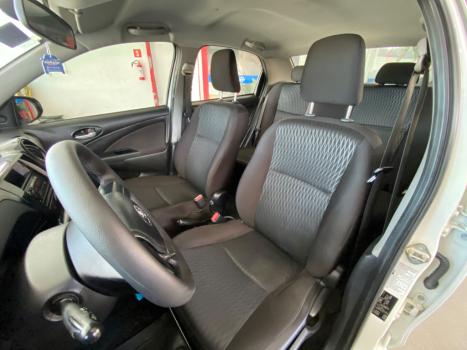 TOYOTA Etios Sedan 1.5 16V 4P FLEX X, Foto 6
