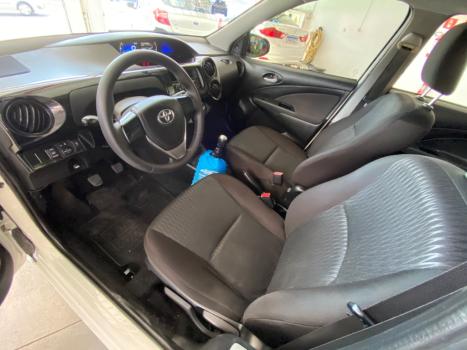 TOYOTA Etios Sedan 1.5 16V 4P FLEX X, Foto 7