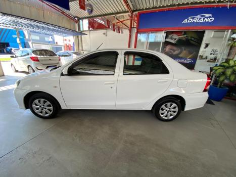 TOYOTA Etios Sedan 1.5 16V 4P FLEX X, Foto 9
