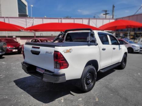 TOYOTA Hilux Caminhonete 2.8 4P 4X4 DIESEL CABINE DUPLA, Foto 4