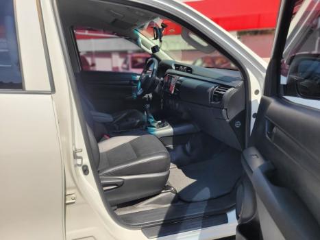 TOYOTA Hilux Caminhonete 2.8 4P 4X4 DIESEL CABINE DUPLA, Foto 6