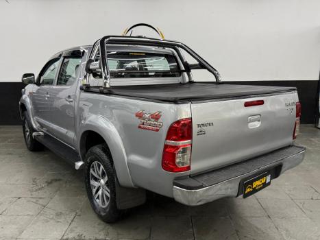 TOYOTA Hilux Caminhonete 3.0 4P 4X4 DIESEL CABINE DUPLA, Foto 4