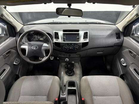 TOYOTA Hilux Caminhonete 3.0 4P 4X4 DIESEL CABINE DUPLA, Foto 5