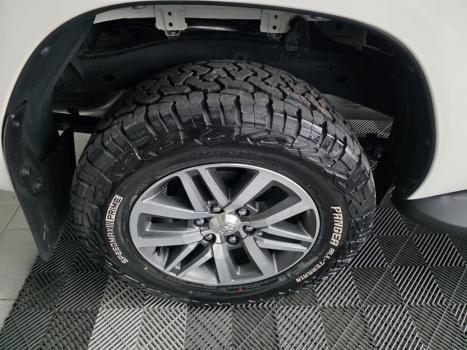 TOYOTA Hilux Caminhonete 2.8 16V SRV 4X4 DIESEL CABINE DUPLA AUTOM�TICO, Foto 4