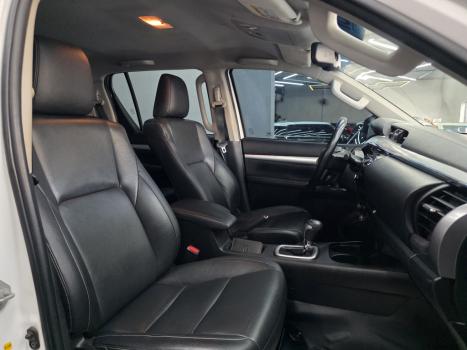 TOYOTA Hilux Caminhonete 2.8 16V SRV 4X4 DIESEL CABINE DUPLA AUTOM�TICO, Foto 10