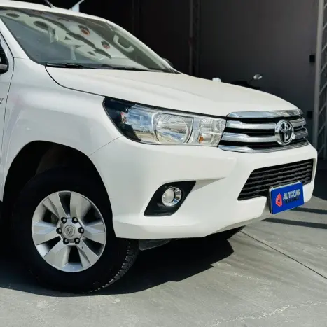 TOYOTA Hilux Caminhonete 2.8 16V SRV 4X4 DIESEL CABINE DUPLA AUTOM�TICO, Foto 3