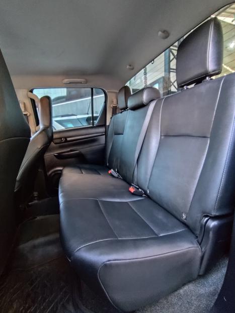 TOYOTA Hilux Caminhonete 2.4 4P 4X4 DIESEL CABINE DUPLA, Foto 12