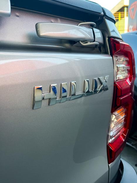 TOYOTA Hilux Caminhonete 2.8 16V SRX 4X4 TURBO DIESEL CABINE DUPLA AUTOM�TICO, Foto 7