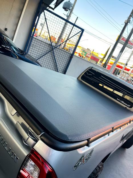 TOYOTA Hilux Caminhonete 2.8 16V SRX 4X4 TURBO DIESEL CABINE DUPLA AUTOM�TICO, Foto 11