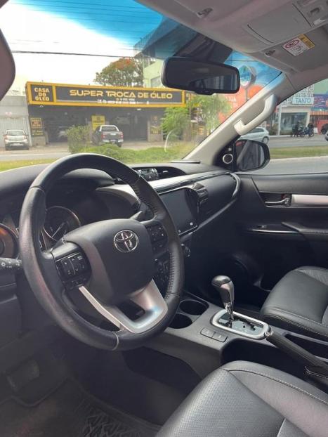 TOYOTA Hilux Caminhonete 2.8 16V SRX 4X4 DIESEL CABINE DUPLA AUTOM�TICO, Foto 11