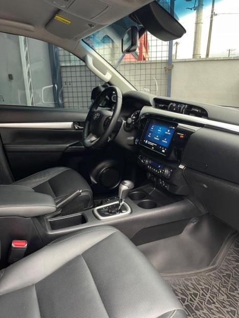 TOYOTA Hilux Caminhonete 2.8 16V SRX 4X4 DIESEL CABINE DUPLA AUTOM�TICO, Foto 17
