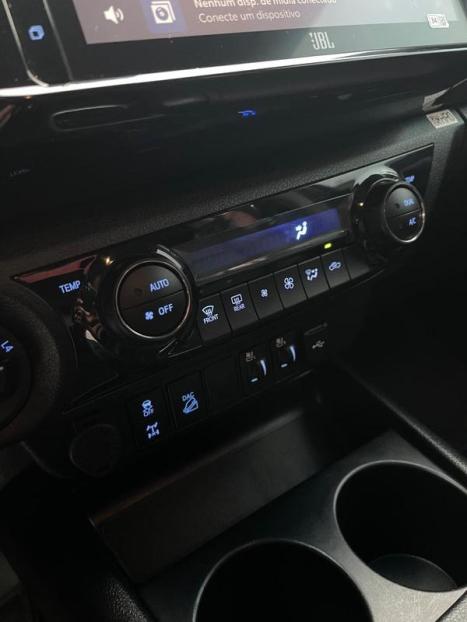 TOYOTA Hilux Caminhonete 2.8 16V SRX 4X4 DIESEL CABINE DUPLA AUTOM�TICO, Foto 24