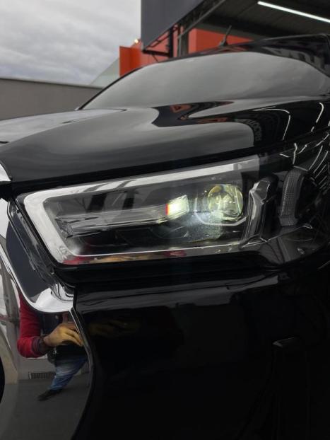 TOYOTA Hilux Caminhonete 2.8 16V SRX 4X4 DIESEL CABINE DUPLA AUTOM�TICO, Foto 26