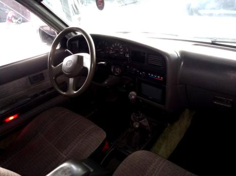 TOYOTA Hilux Caminhonete 2.8 4X4 SR5 CABINE DUPLA TURBO DIESEL, Foto 3