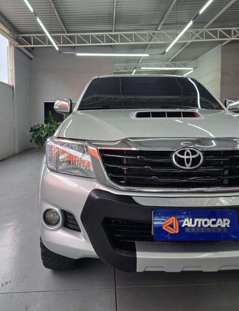 TOYOTA Hilux Caminhonete 3.0 16V 4P 4X4 SRV TURBO DIESEL CABINE DUPLA AUTOMÁTICO, Foto 3
