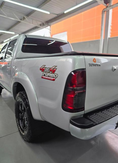 TOYOTA Hilux Caminhonete 3.0 16V 4P 4X4 SRV TURBO DIESEL CABINE DUPLA AUTOMÁTICO, Foto 10
