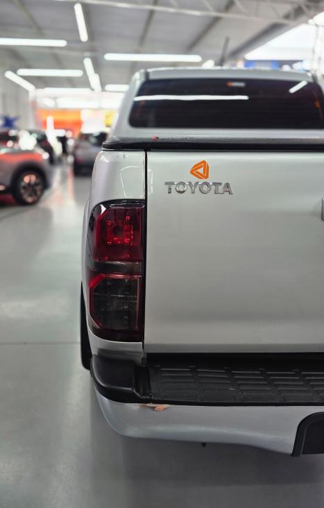 TOYOTA Hilux Caminhonete 3.0 16V 4P 4X4 SRV TURBO DIESEL CABINE DUPLA AUTOMÁTICO, Foto 11