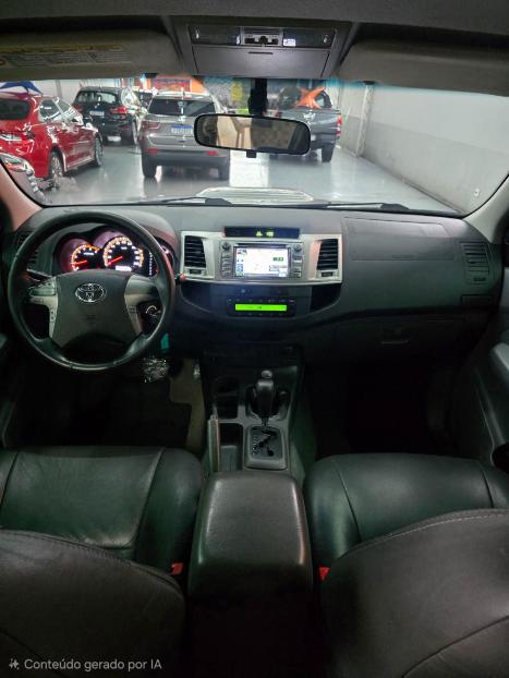 TOYOTA Hilux Caminhonete 3.0 16V 4P 4X4 SRV TURBO DIESEL CABINE DUPLA AUTOMÁTICO, Foto 17