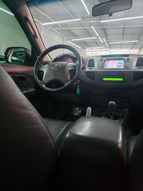 TOYOTA Hilux Caminhonete 3.0 16V 4P 4X4 SRV TURBO DIESEL CABINE DUPLA AUTOMÁTICO, Foto 19
