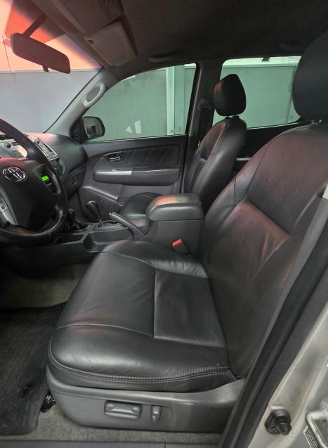 TOYOTA Hilux Caminhonete 3.0 16V 4P 4X4 SRV TURBO DIESEL CABINE DUPLA AUTOMÁTICO, Foto 21