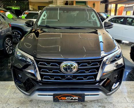 TOYOTA Hilux SW4 2.8 16V 4P SRX 4X4 7 LUGARES TURBO DIESEL AUTOM�TICO, Foto 2