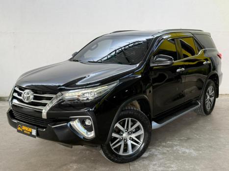 TOYOTA Hilux SW4 2.8 4P SRX 4X4 TURBO DIESEL AUTOM�TICO, Foto 2
