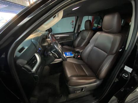 TOYOTA Hilux SW4 2.8 16V 4P SRX 4X4 7 LUGARES TURBO DIESEL AUTOM�TICO, Foto 7