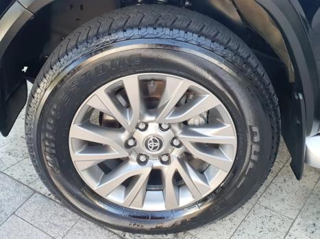 TOYOTA Hilux SW4 4.0 V6 24V 4P SRX 4X4 7 LUGARES AUTOM�TICO, Foto 12