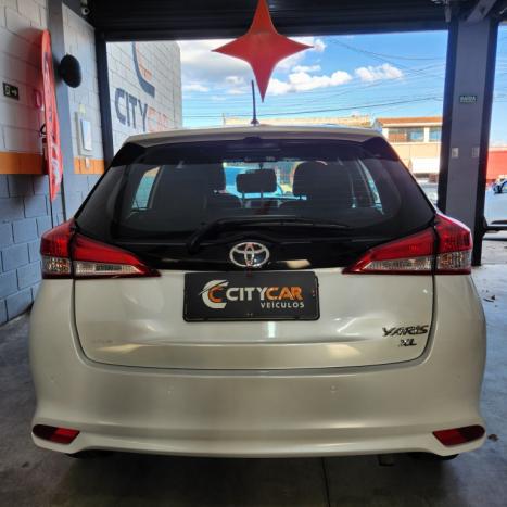 TOYOTA Yaris Hatch 1.5 16V 4P FLEX XL PLUS CONNECT MULTIDRIVE AUTOMTICO CVT, Foto 4