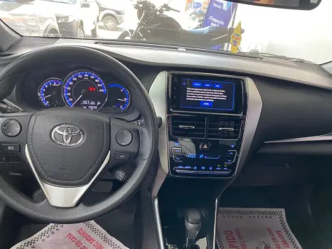 TOYOTA Yaris Hatch 1.3 16V 4P FLEX XL PLUS TECH MULTIDRIVE AUTOM�TICO CVT, Foto 4