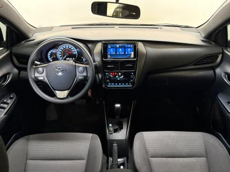 TOYOTA Yaris Hatch 1.5 16V 4P FLEX XL MULTIDRIVE AUTOM�TICO CVT, Foto 6