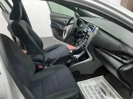 TOYOTA Yaris Sedan 1.3 16V 4P FLEX XL, Foto 3