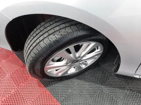 TOYOTA Yaris Sedan 1.3 16V 4P FLEX XL, Foto 13