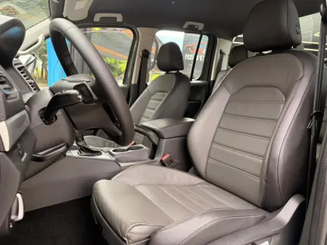 VOLKSWAGEN Amarok 3.0 V6 CABINE DUPLA HIGHLINE 4X4 TURBO INTERCOOLER AUTOM�TICO, Foto 8