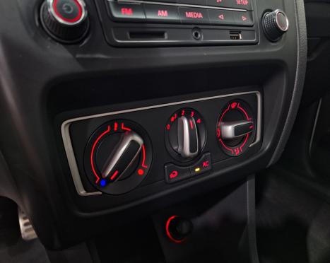 VOLKSWAGEN Crossfox 1.6 4P FLEX, Foto 6