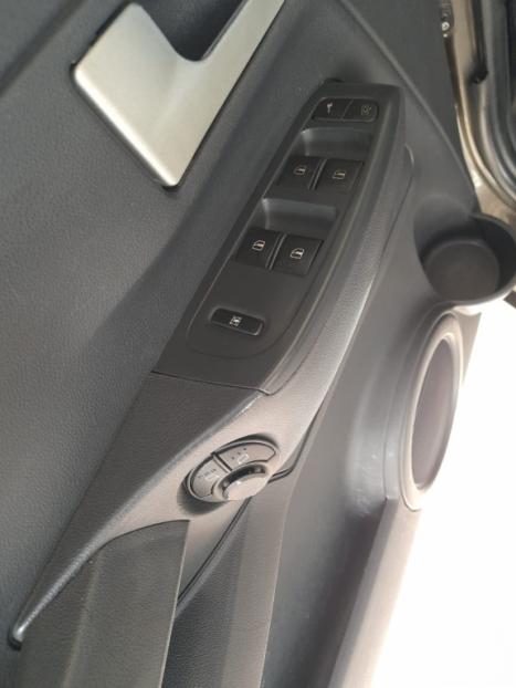 VOLKSWAGEN Fox 1.0 4P TREND FLEX, Foto 10