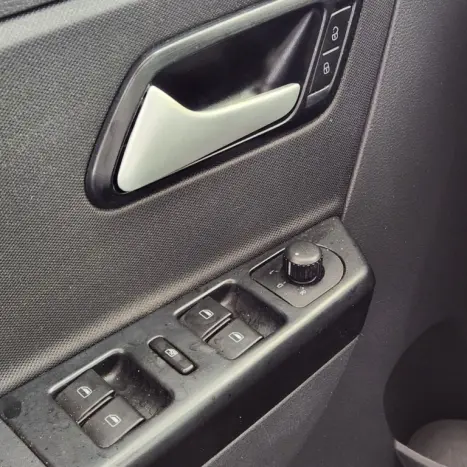 VOLKSWAGEN Fox 1.0 4P TREND FLEX, Foto 13