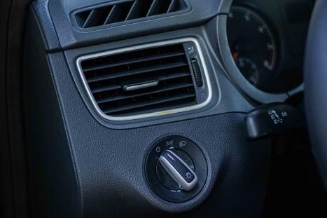 VOLKSWAGEN Fox 1.0, Foto 15
