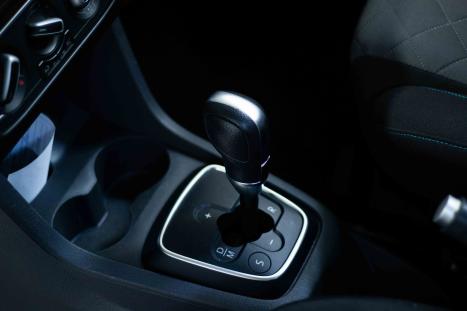 VOLKSWAGEN Fox 1.6 16V 4P FLEX MSI HIGHLINE I-MOTIO AUTOMATIZADO, Foto 8 VOLKSWAGEN Fox 1.6 16V 4P FLEX MSI HIGHLINE I-MOTIO AUTOMATIZADO, Foto 8