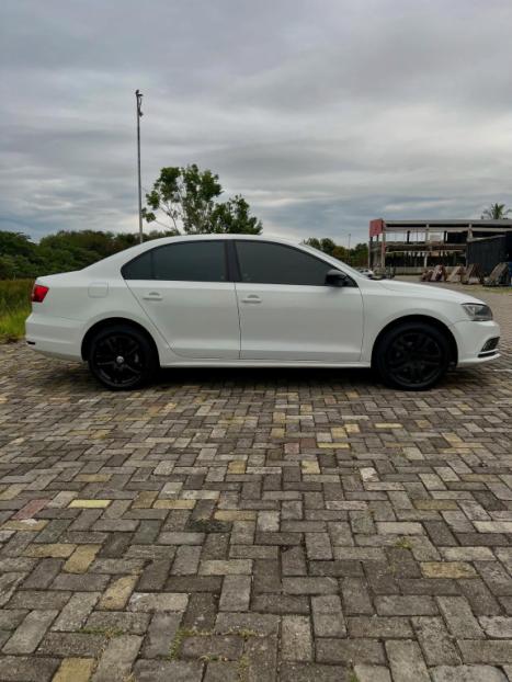 VOLKSWAGEN Jetta 2.0 4P FLEX CONFORTLINE TIPTRONIC AUTOMTICO, Foto 4