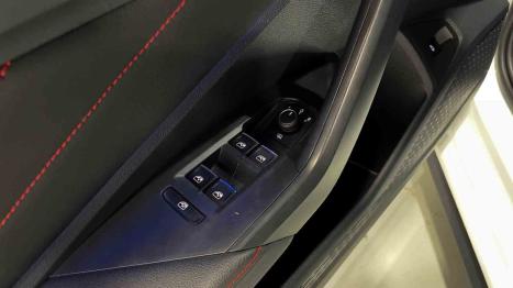 VOLKSWAGEN Jetta 2.0 4P 350 TSI GLI AUTOM�TICO DSG, Foto 9