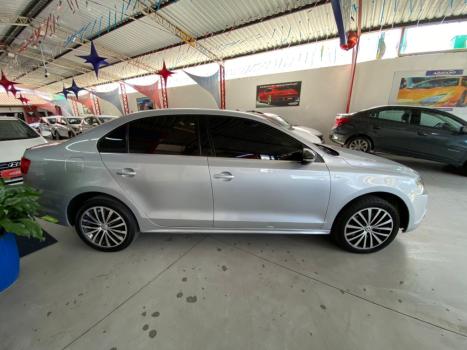 VOLKSWAGEN Jetta 2.0 4P TSI HIGHLINE 200 CV AUTOM�TICO, Foto 8