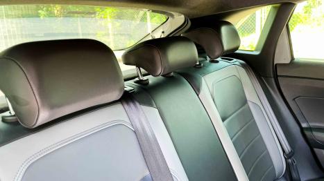 VOLKSWAGEN Nivus 1.0 4P FLEX 200 TSI HIGHLINE TURBO AUTOM�TICO, Foto 12